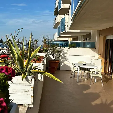 Casa Di Nonno Peppe 아파트 Montesilvano Marina
